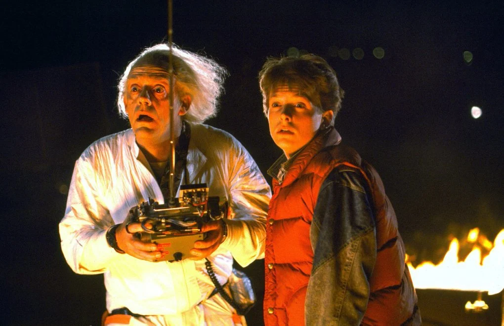 Geleceğe Dönüş (Back to the Future): Zamana Meydan Okuyan Bir Sinema